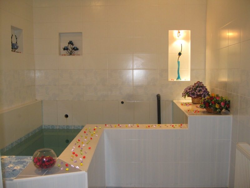 Mikvah Vaad LHatzolas Nidchei Yisroel — photo 3 of 11